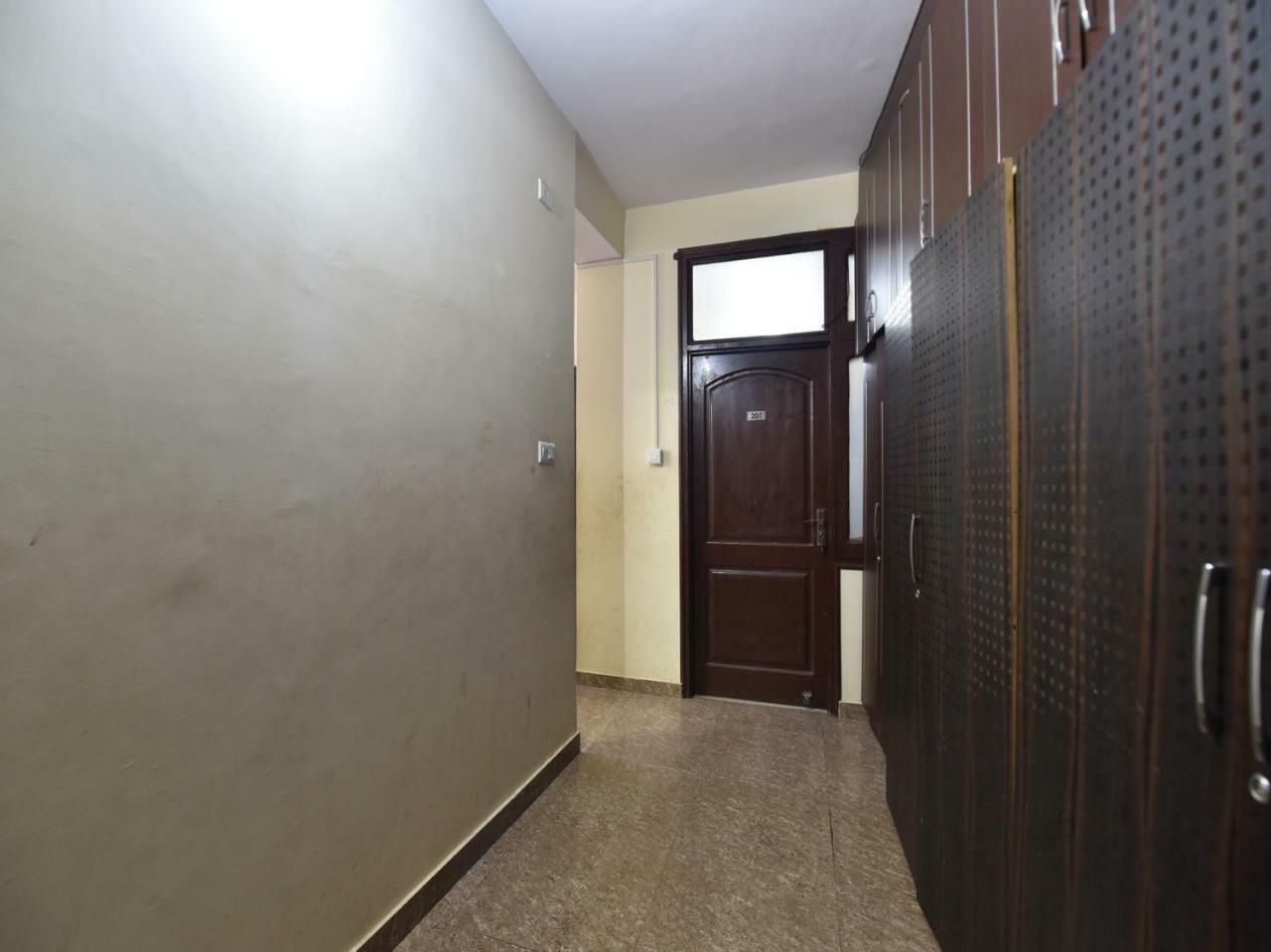 Oyo 28027 Hotel Dhruv Mandi Exterior foto